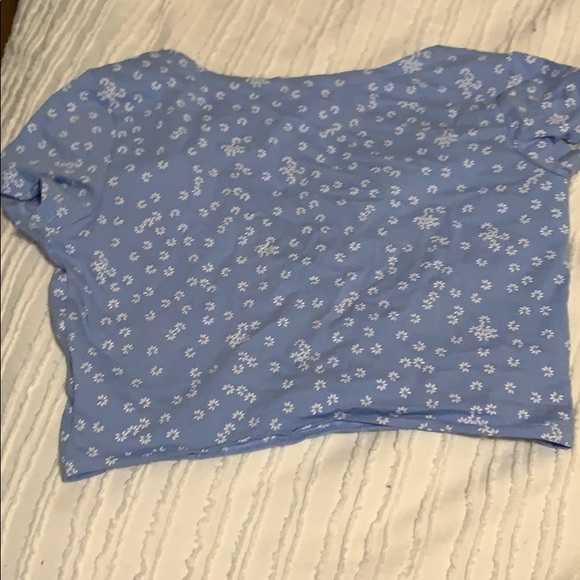 Blue Crossed Over Cropped Tshirt - Picture 2 of 3